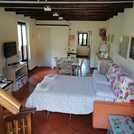 Сasa de vacaciones Casa Anna, Fantastica A 10 Minuti Dalle Isole Borromee Con Giardino Recintato, Posteggio Privato, Aria Condizionata, Animali Ammessi