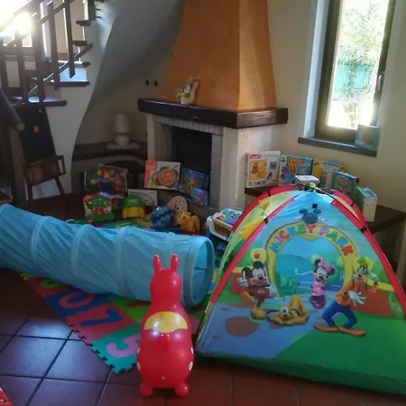 Сasa de vacaciones Casa Anna, Fantastica A 10 Minuti Dalle Isole Borromee Con Giardino Recintato, Posteggio Privato, Aria Condizionata, Animali Ammessi San Bernardino Verbano